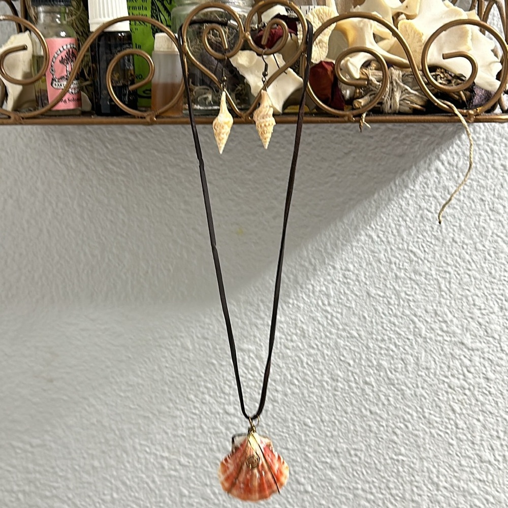Lovely Mermaid Seashell Wire Wrap Necklace & Dangle Earrings Jewelry Set 🐚